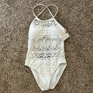 White One Piece Kenneth Cole Reaction Swim Suit